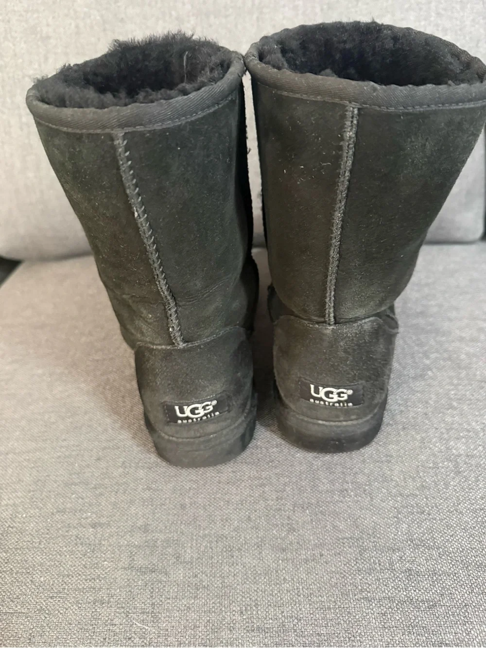UGG Classic Short Shearling Boots in Black